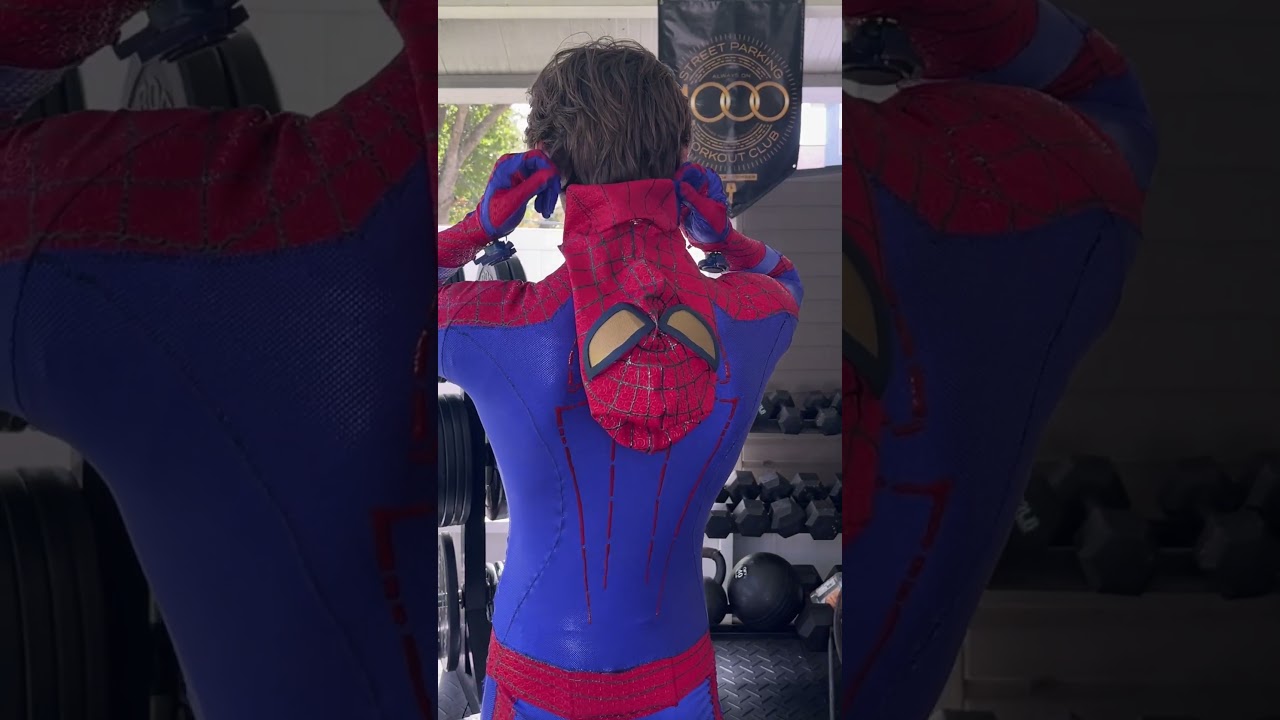 Исправляю свой косплей Amazing Spider-Man 