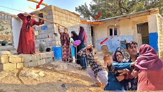 Download Lagu Fatima's mother tries to force Fatima to resist Zahra. MP3 Download Lagu Fatima's mother tries to force Fatima to resist Zahra. MP3