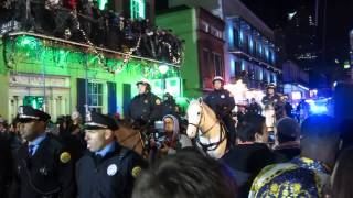 One Last Parade Police Clear Bourbon Street Mardi Gras 2015