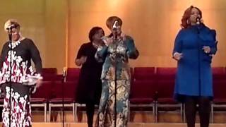 Dorinda Clark Cole - The Clark Sisters "I'm Looking for a Miracle" chords