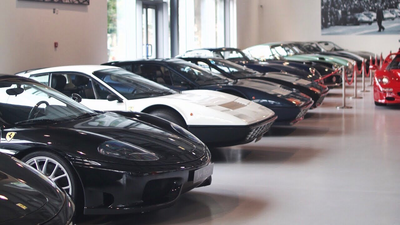 スーパーカーコレクター レアなフェラーリ ランボルギーニ他 Supercars Collector Museum Work Around Youtube