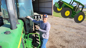 Kolik váží traktor John Deere 4455?