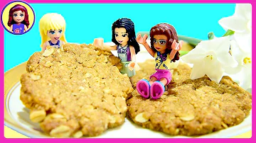 Lego Friends in the Big World - How to Bake Easy Anzac Cookies (with Millie too!)