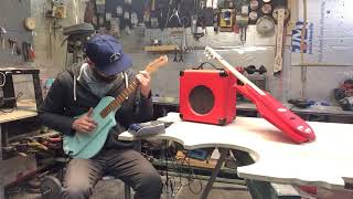 3 string guitars