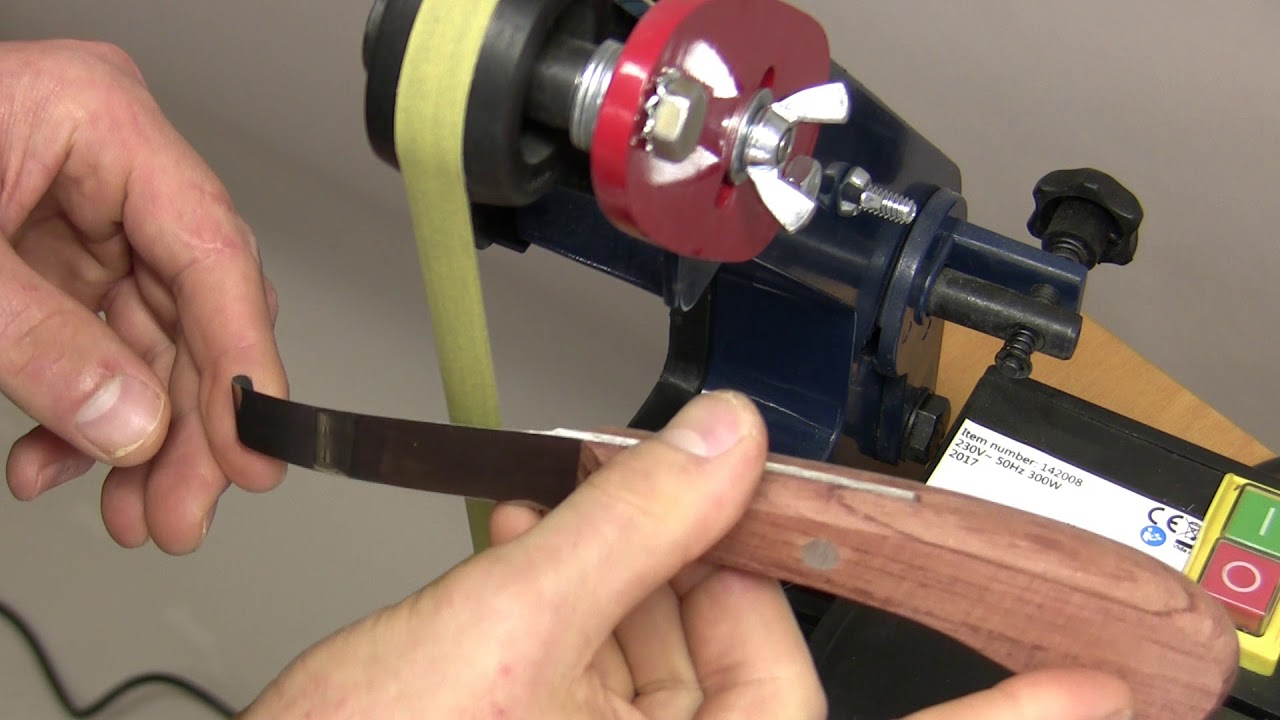 Rinne / Finne der Hufmesser innen schleifen und schärfen