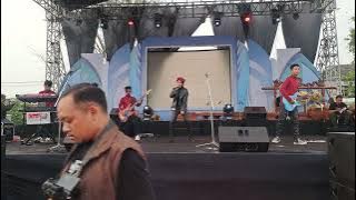 Nyi Roro Kidul cover Charisma Band live at Festival Pasar Rakyat 2025