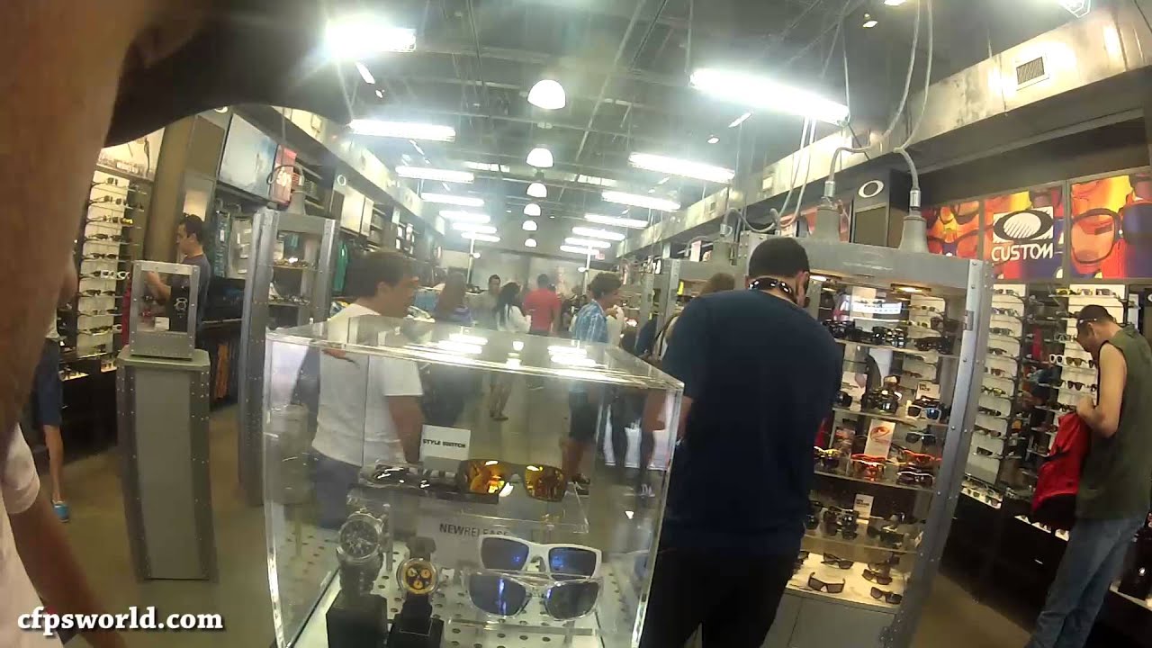 Oakley Premium Outlet Orlando - YouTube