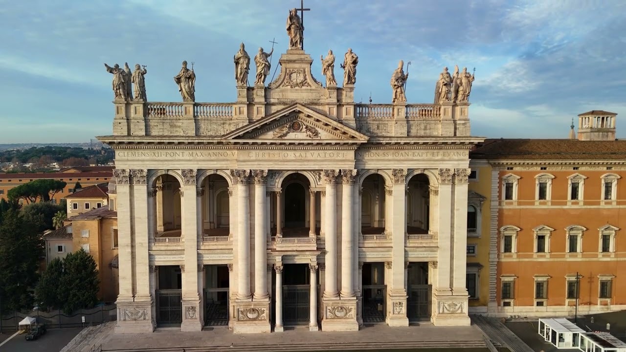 Начало нового дня в Риме. Шикарные облака - Рождество 2025 | Morning in Rome