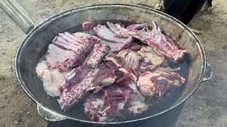 Готовим Бешбармак или Ет асу на казане 60 кг мясо и Куырдак на 10 человек. #beshbarmoq #cooking