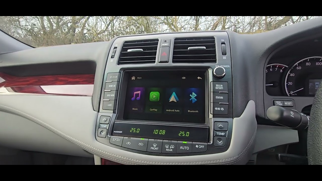 Toyota Crown Royal Saloon | Japanese Import. CMH002