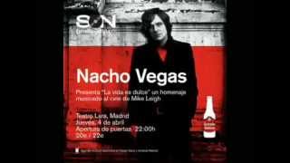 Video thumbnail of "Nacho Vegas - Secretos y Mentiras (Teatro Lara)"
