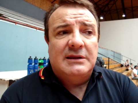 Daniel Allende, tcnico de los Toros del Bsquetbol I