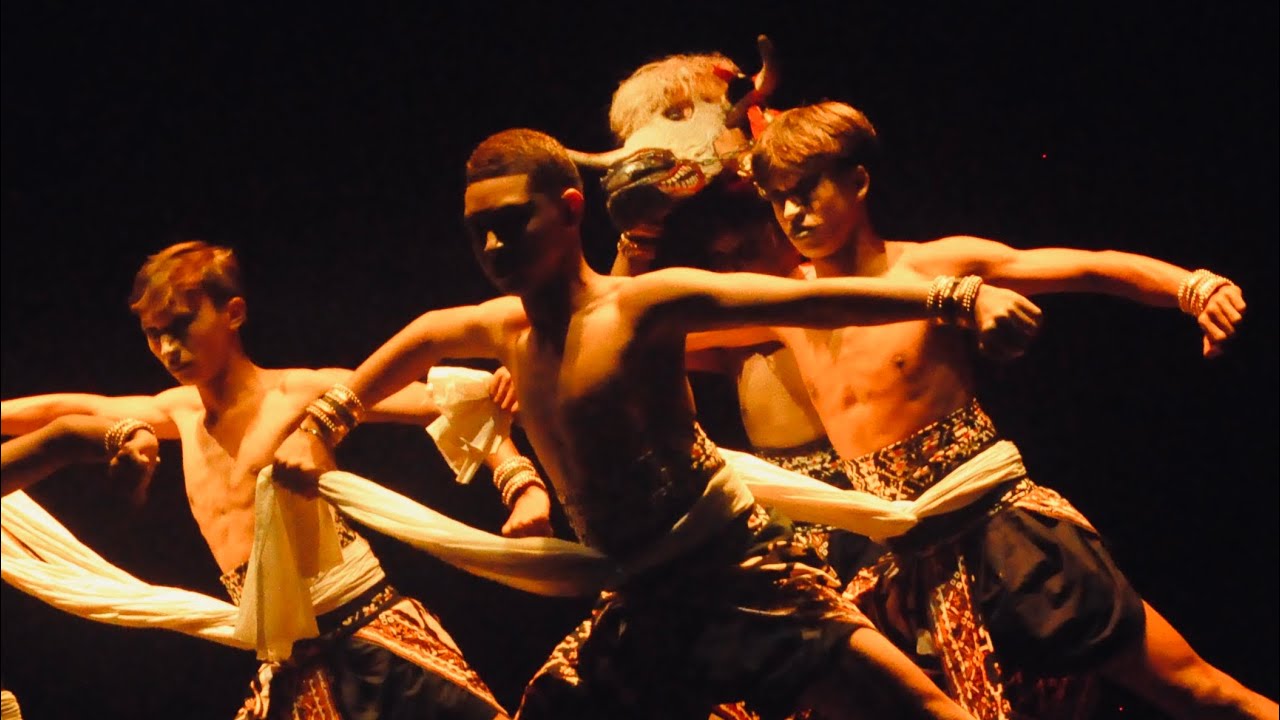 Juara 3 FTTPMN UNESA 2025 - Tari KYAI SLAMET - SMAN 3 Ponorogo