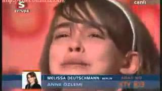 Dunyayi Aglatan Kucuk Kiz Ilahi