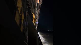 Aida mar in fahrt bei Nacht