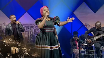 Dr. Winnie Mashaba performs Ke Nale Modisa – VIP Invite | S1 | Ep 9