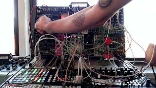 ambient dark modular wavetables and complex oscillators