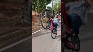 Quem não me seguir é 🏳️‍🌈 #graudebike #grauderua #bikelife