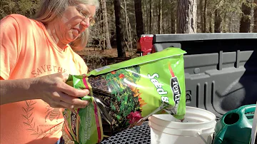 City of Greenwood Horticulture  - Starting Seeds Indoors