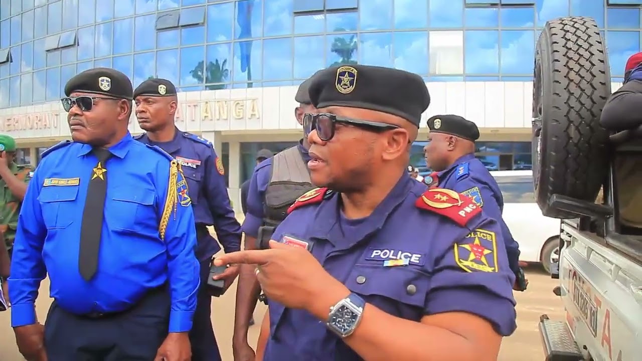 GOUVERNEUR A.I. HAUT KATANGA MARTIN KAZEMBE, REMISE DES VÉHICULES DE SURVEILLANCE ROUTIERE