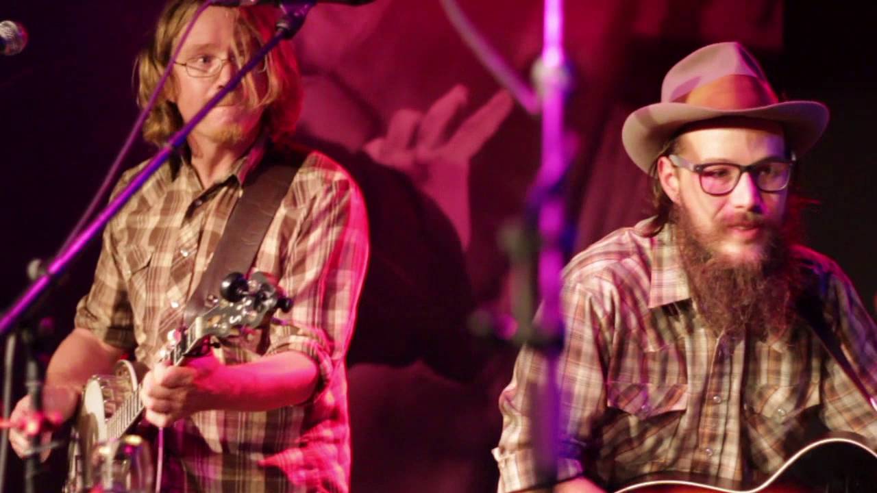 YouTube에서 Pine Street Ramblers - Fiddle Medley 보기 YouTube에서 Pine Street Ramblers - Fiddle Medley 보기