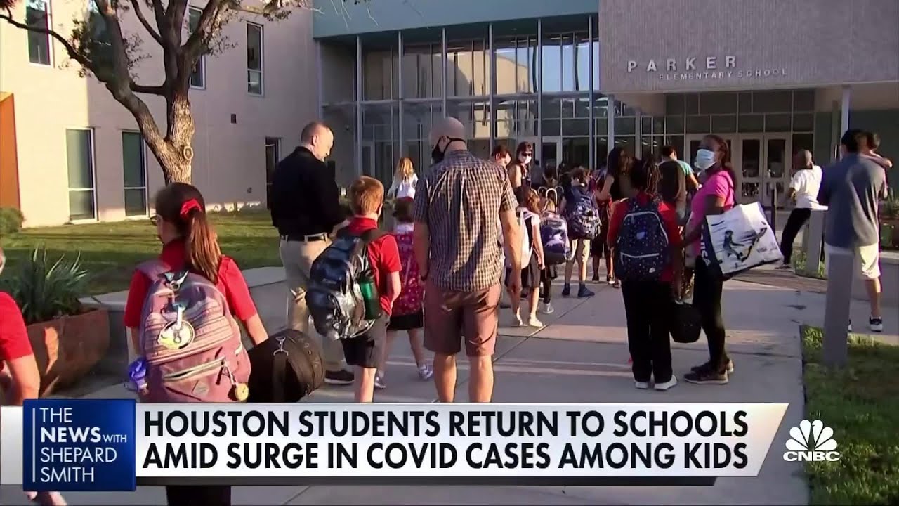 Houston students return to school amid Covid surge - YouTube