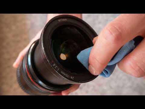 Як очистити об’єктив камери, не залишивши подряпин