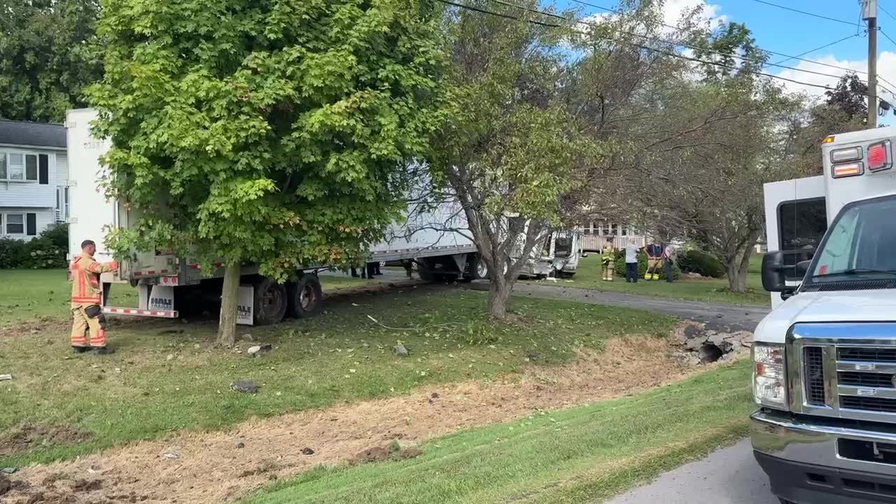Video: Tractor trailer crashes in Fleming, driver airlifted to hospital ...