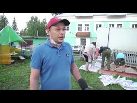 На детские площадки Магнитки привезли песок