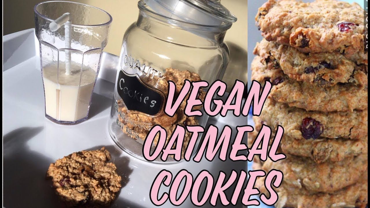 AMAZING VEGAN OATMEAL COOKIES