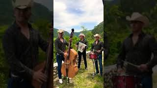 Video thumbnail of "El Centenario - El Chino del Rancho, En Vivo desde La Sierra [Corrido]"