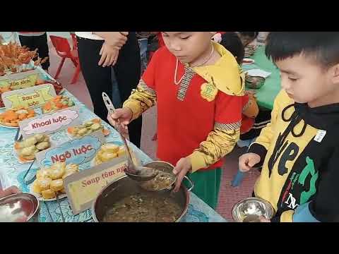 Lớp 5 a4 tổ chức tiệc buffet cho trẻ