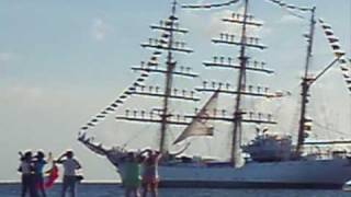 'Gloria' ship from the Aruba Renaissance Resort by qlaval 2,352 views 16 years ago 2 minutes, 34 seconds