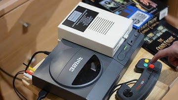 Amiga CD32 Floppy disk loading Retrogaming