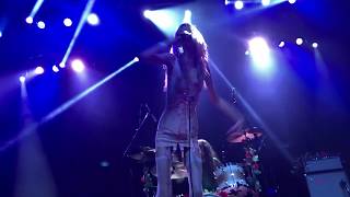 Starcrawler - &quot;Train / Bet My Brains&quot; Live, 02/29/20 Anaheim, CA