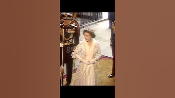 The Queen arriving at the Opening of Parliament in 1978 #royalfamily #queenelizabeth #princephillip