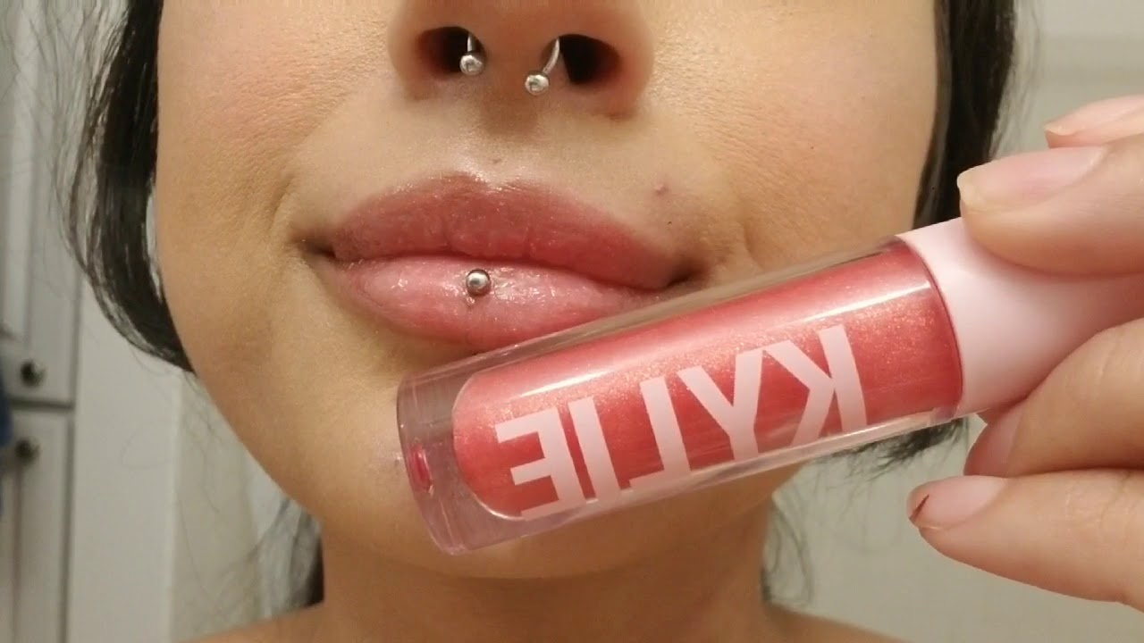 Trying on Kylie Liners, Lipsticks and Glosses Reupload + more YouTube