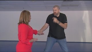 How to prevent a thief from snatching your purse