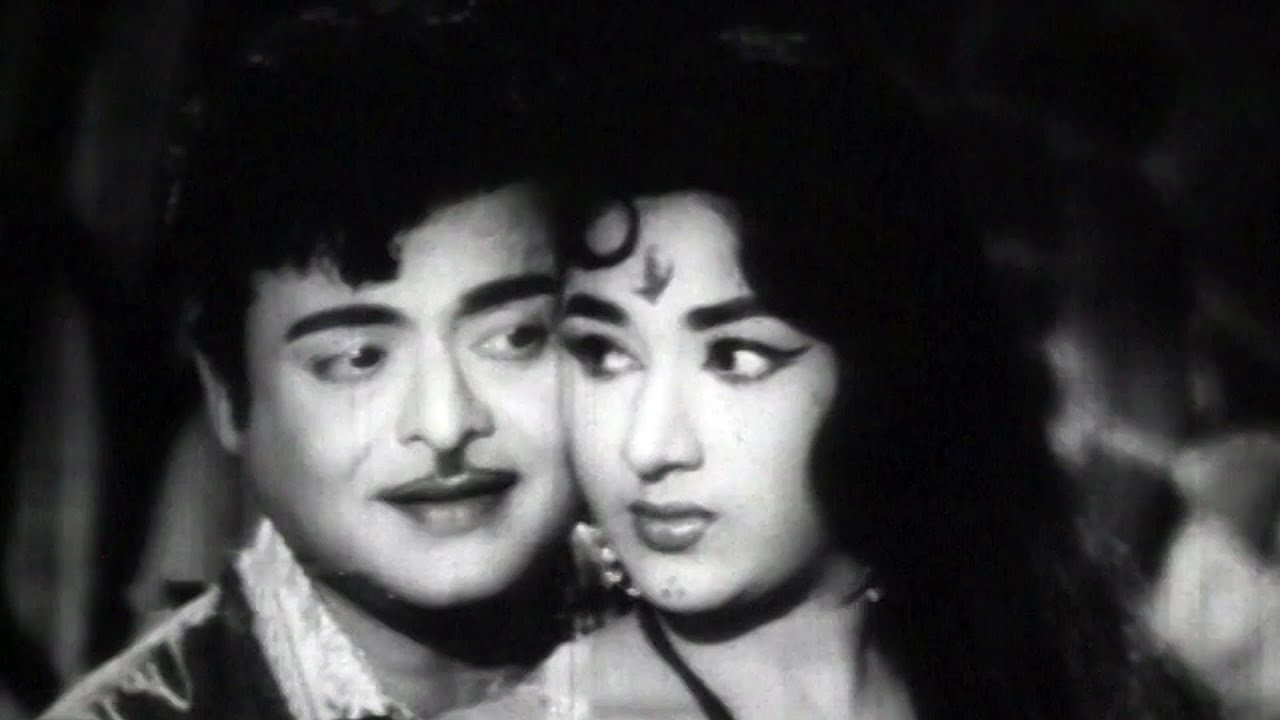 Muthu Chippikkulle Song  Kuzhandai Ullam Movie Songs  P Susheela  S P Balasubrahmanyam