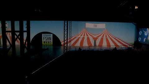 PROJECTION MAPPING PERFORMANCE