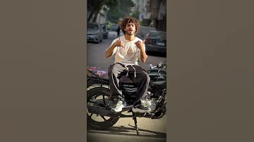 الي انت دفع لها حجز لها انا منك خدتها موزة Comedy Funny 