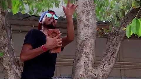 Teacher bhi kah de isse na padana nam hai amit badana