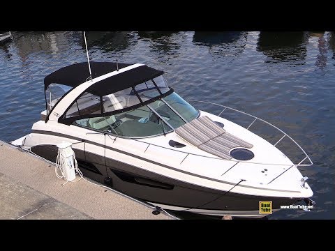 2017 Regal 32 Express Yacht - Walkaround - 2017 Montreal In Water Boat Show