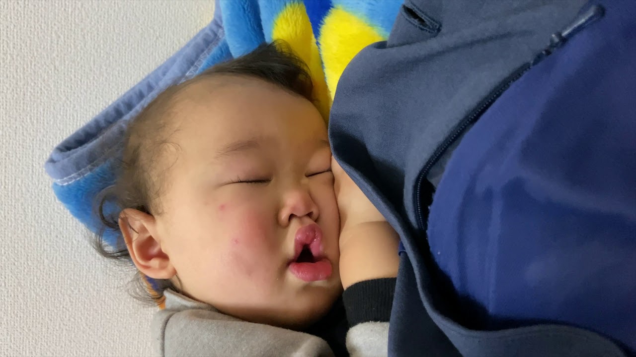 面白い寝顔の赤ちゃん Funny Sleeping Face Baby Youtube 面白い寝顔の赤ちゃん Funny Sleeping Face Baby Youtube