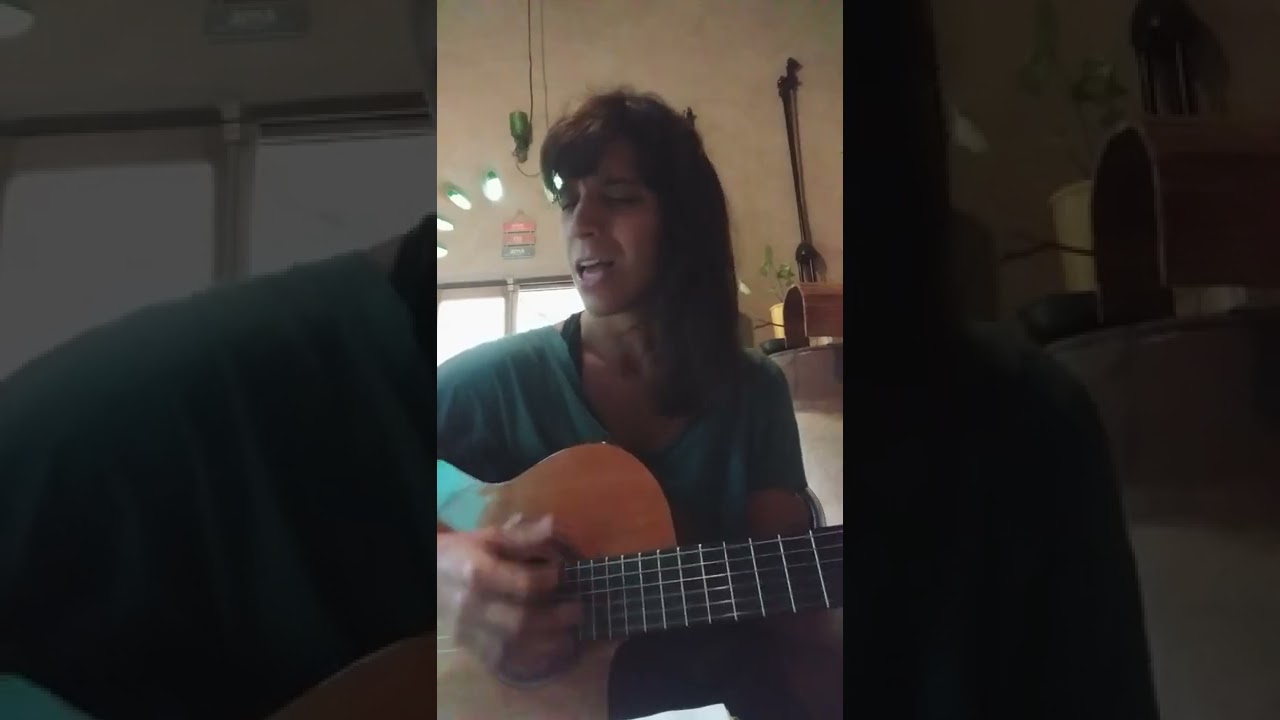 hasta la raiz / Luisina Bruno