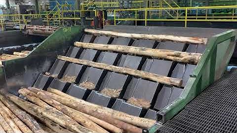 Small Log Step Feeder