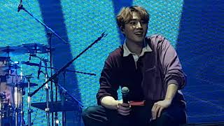 [30.11.2019] Young K when My Day Indonesia sing I'm Serious & I Smile at DAY6 Gravity in Jakarta