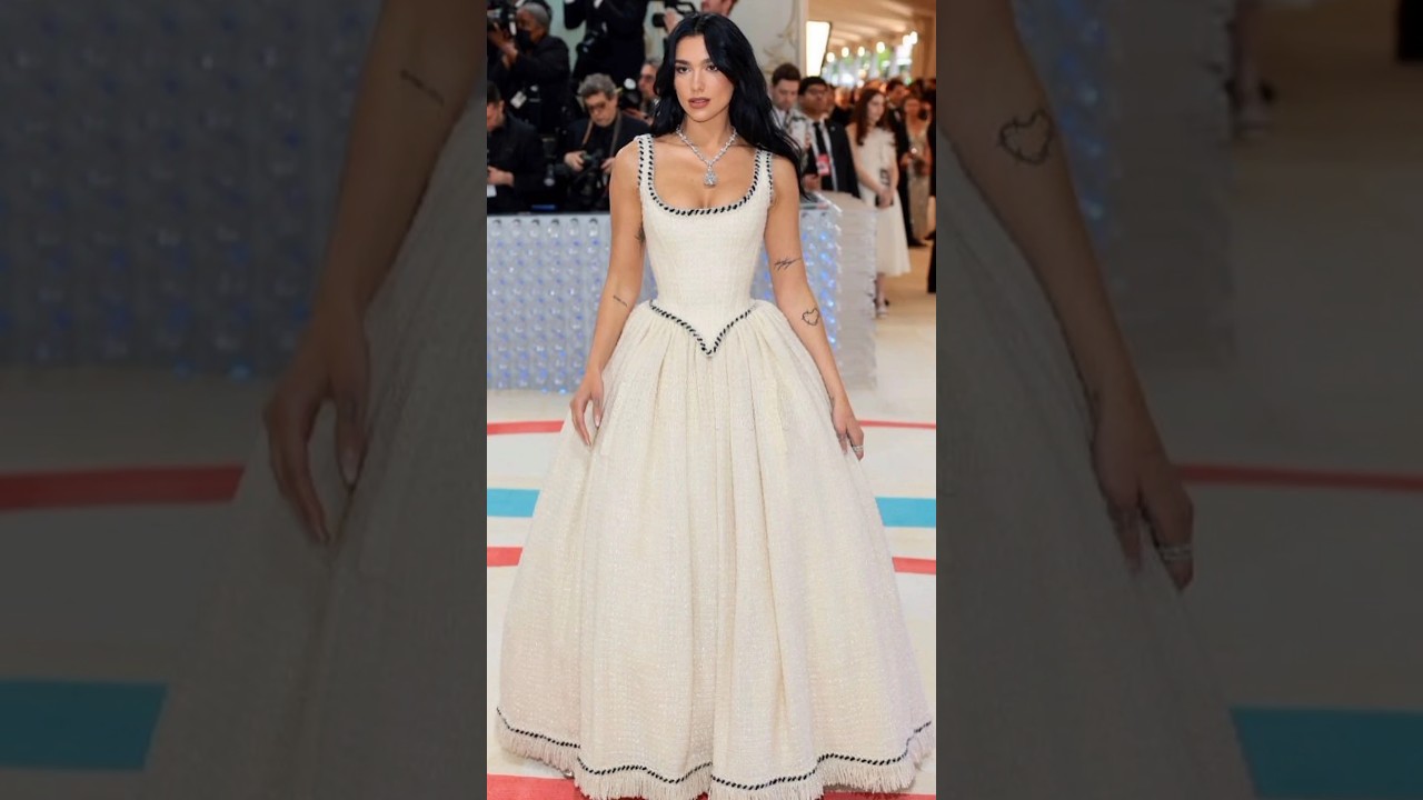 Dua Lipa Iconic Met Gala Look: Chanel FW 1992 #dualipa #metgala2023 