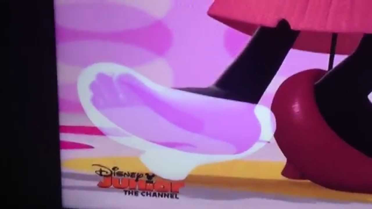 Minnie Rella S Glass Slipper Fits On Her Foot Youtube