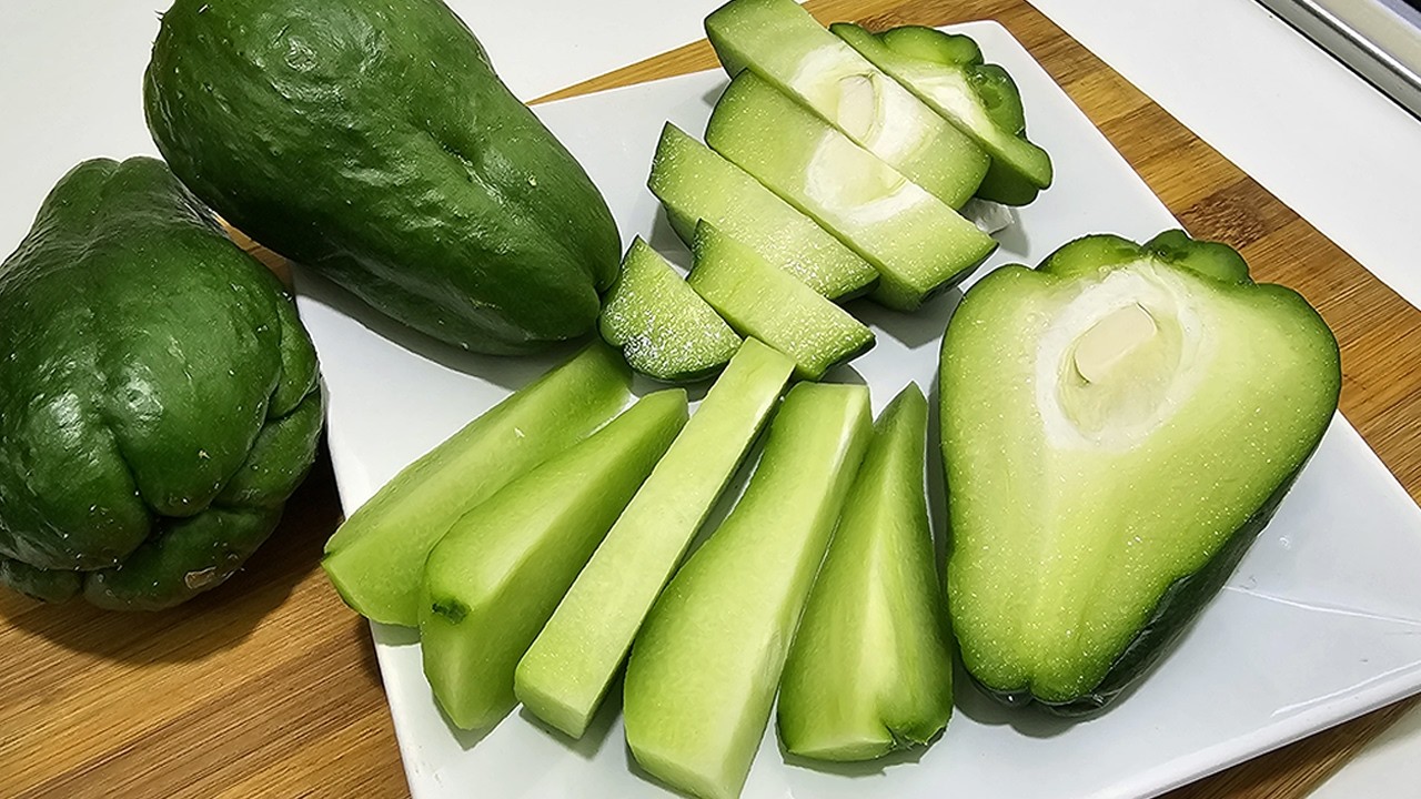 DUAS RECEITAS  COM CHUCHU 😋 você vai querer comer todos os dias !